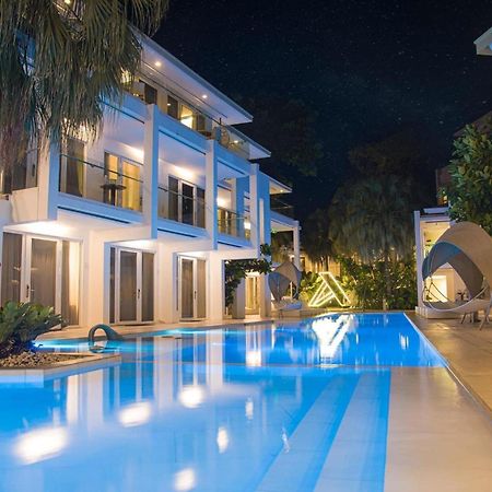 Astoria Current Boracay Hotel Aklan Bagian luar foto